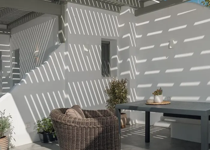 Luaz Naxian Living 2 Naxos City