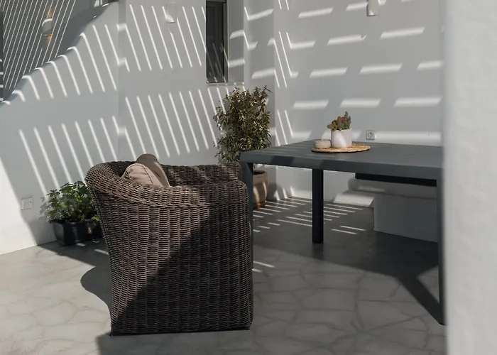 Luaz Naxian Living 2 Naxos City