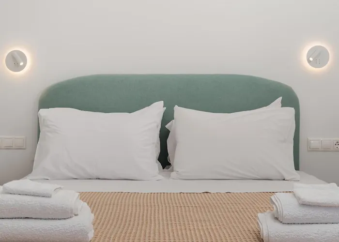 Luaz Naxian Living 2 *