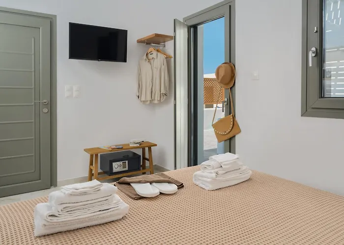 Luaz Naxian Living 2 *